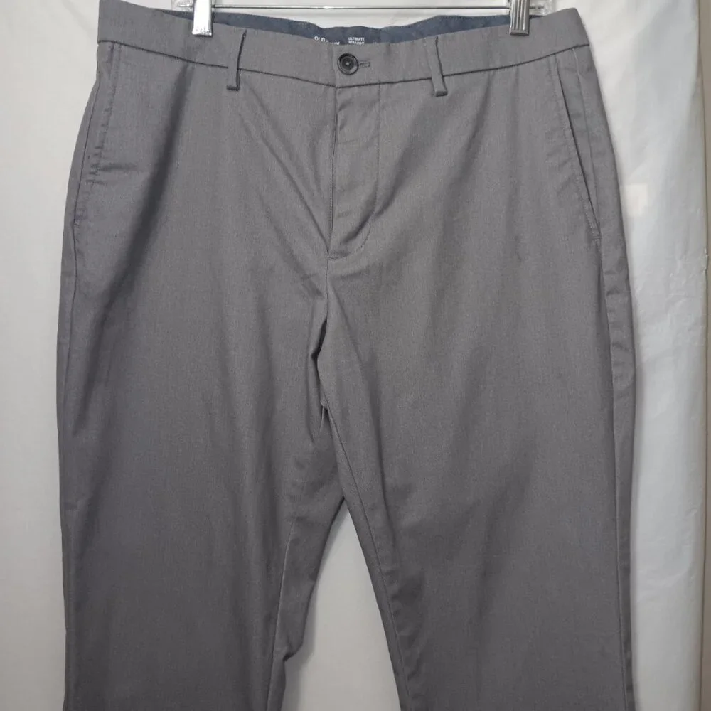 OLD NAVY FLEX ULTIMATE STRAIGHT LEG PANTS GRAY SIZE 36X32